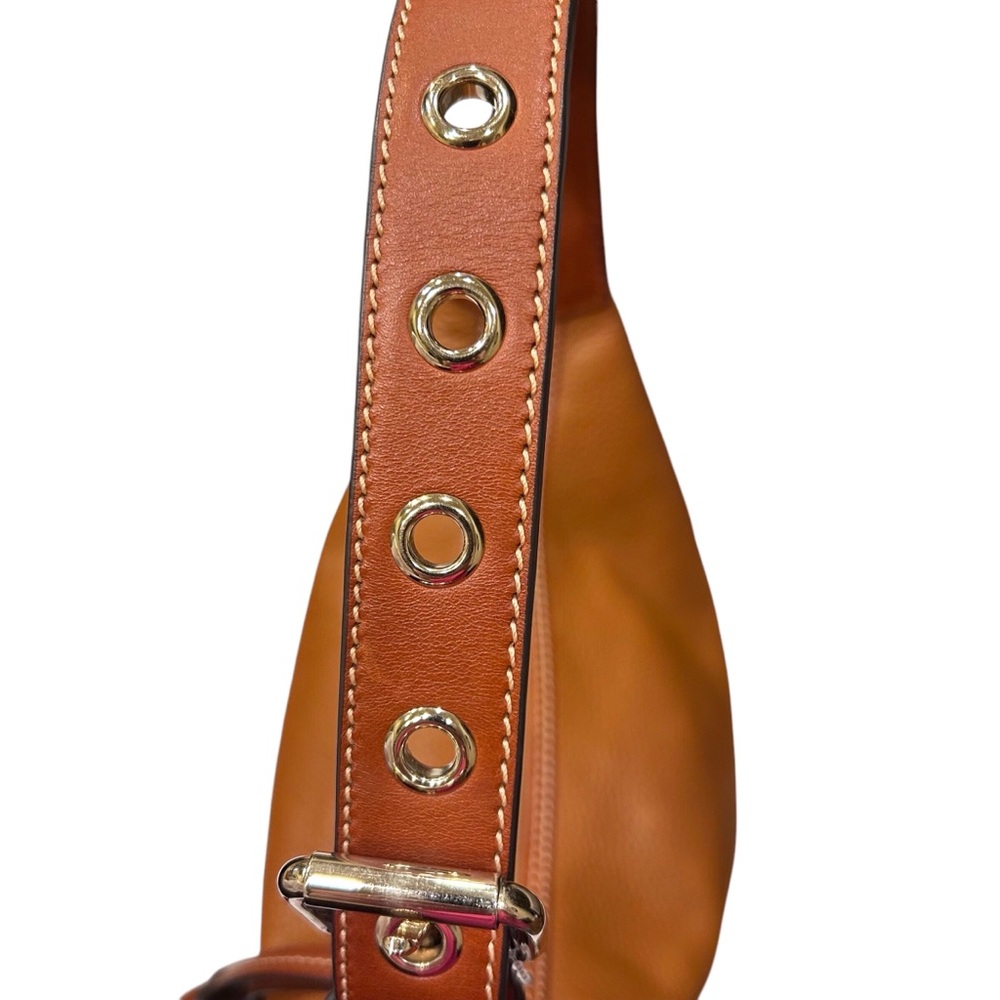 Dooney and Bourke Small Sloan Pebble Grain leather Hobo/shoulder bag. NWOT - Picture 4 of 11